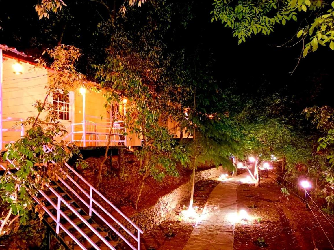 Aaroham Resort, Shimla Exterior photo